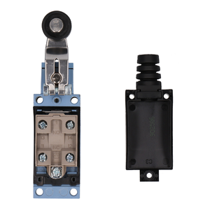 LK\104 Limit switch, lever with a roll - Product picture